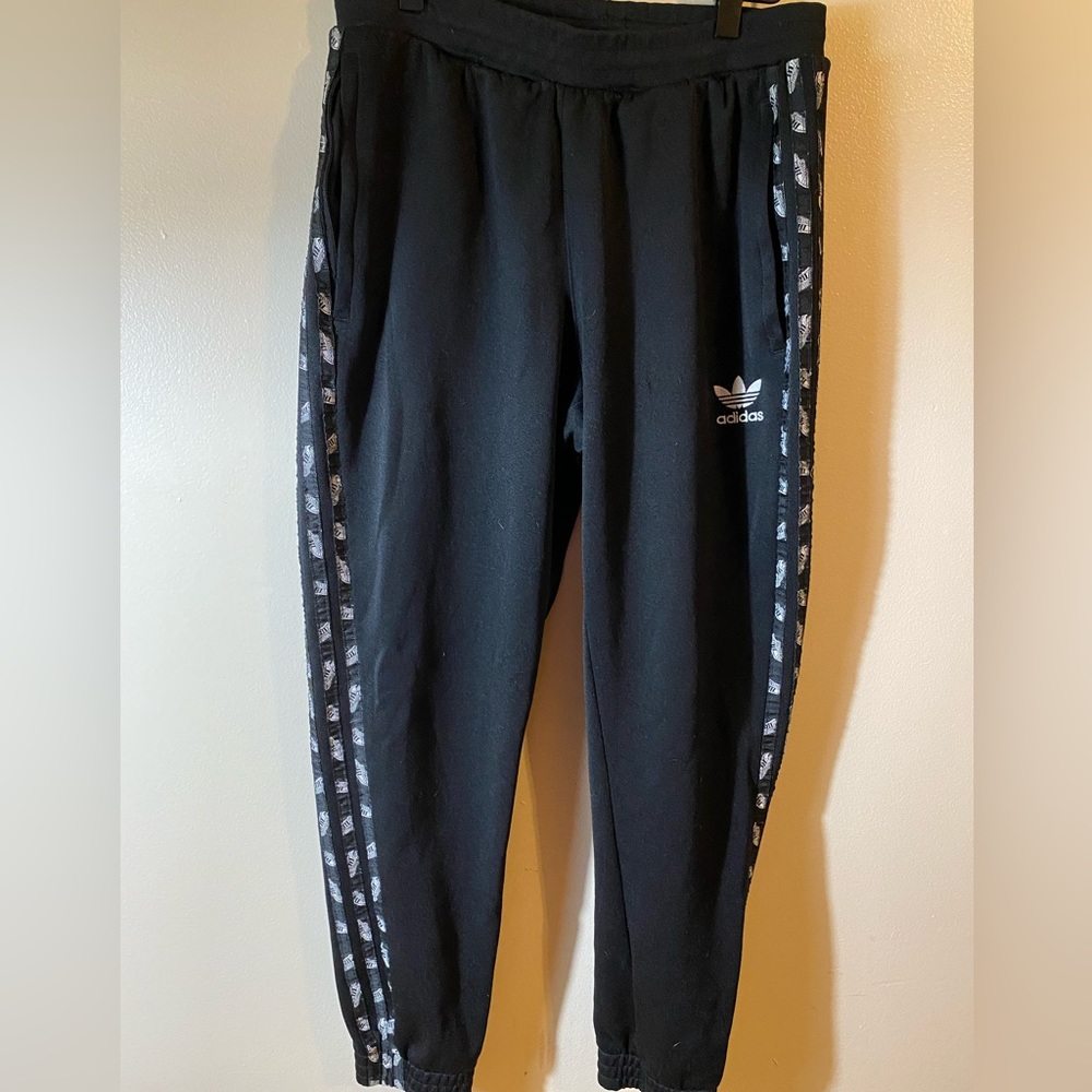 Mens Medium Adidas Jogger